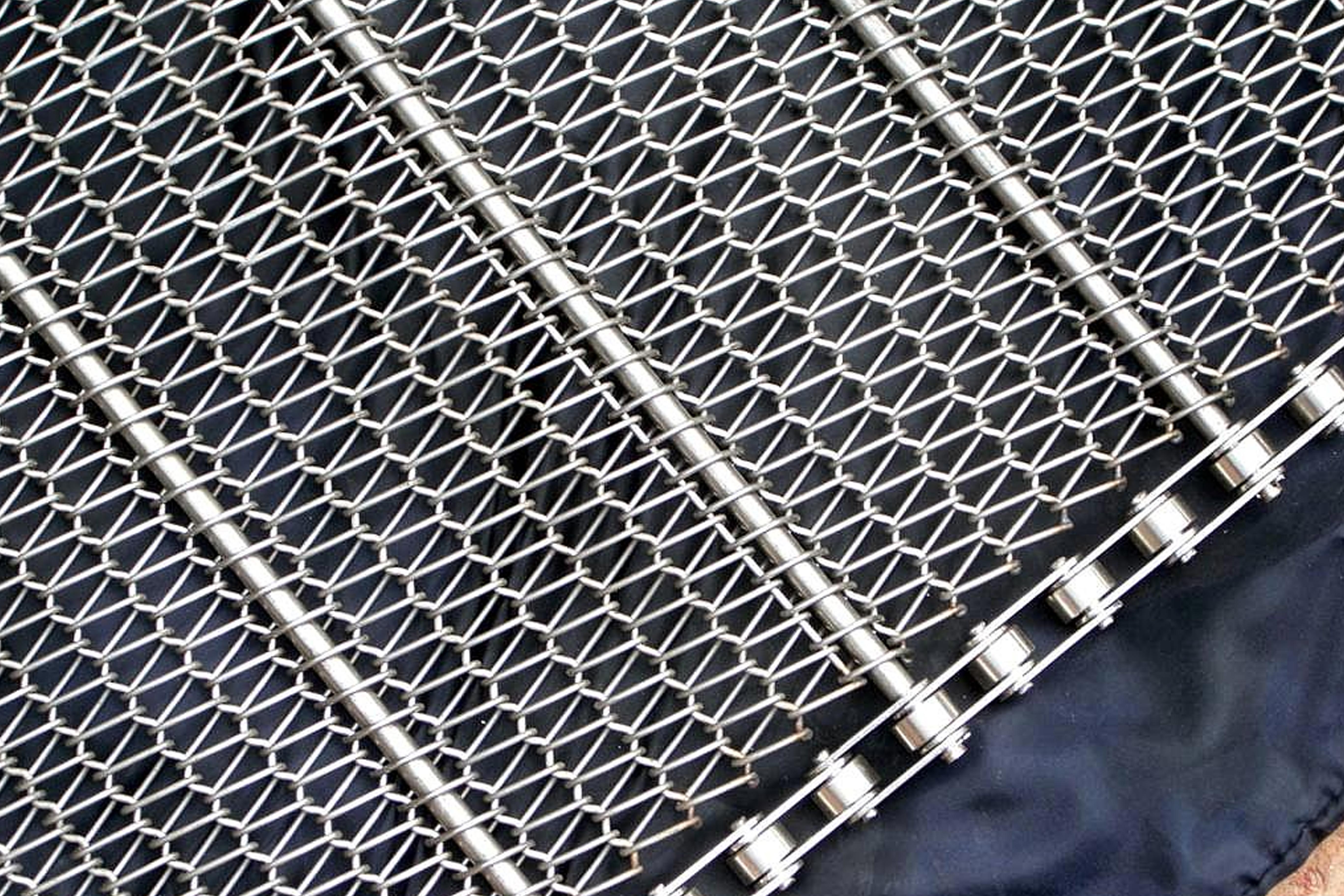 Wire Mesh Conveyor Belts
